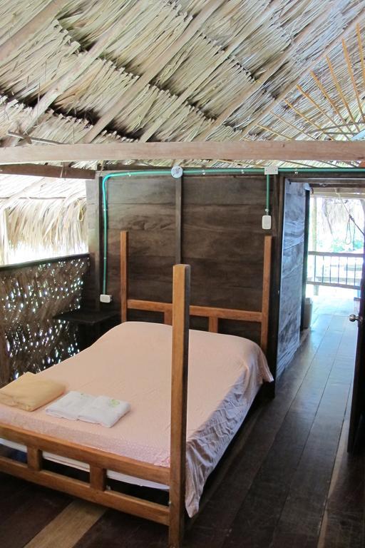 Hostal La Media Luna 帕洛米诺 外观 照片