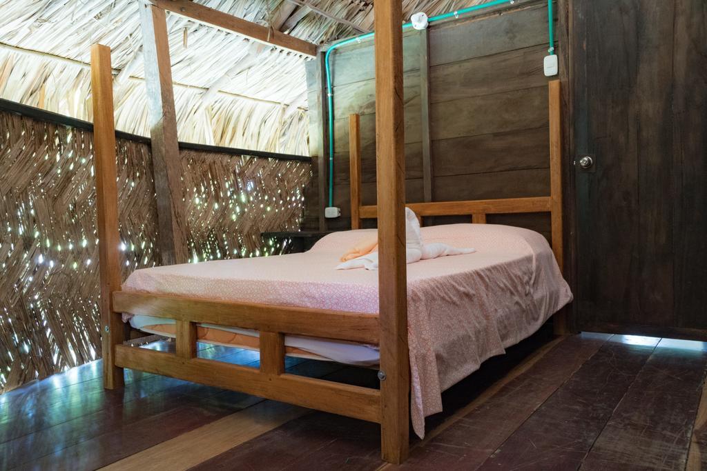 Hostal La Media Luna 帕洛米诺 外观 照片